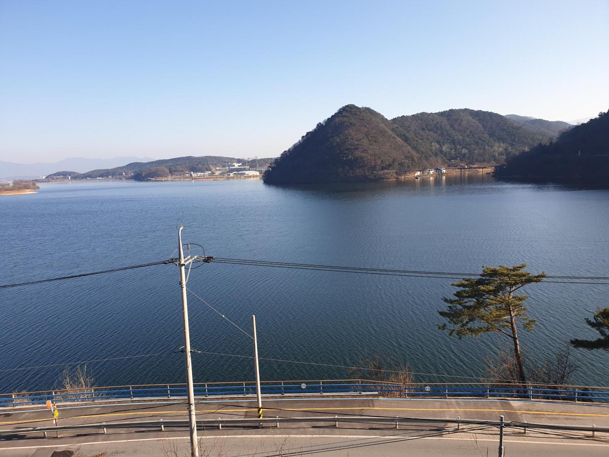 Lahoya Pension Chuncheon Exteriör bild